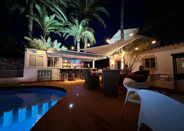 Banus Lodge